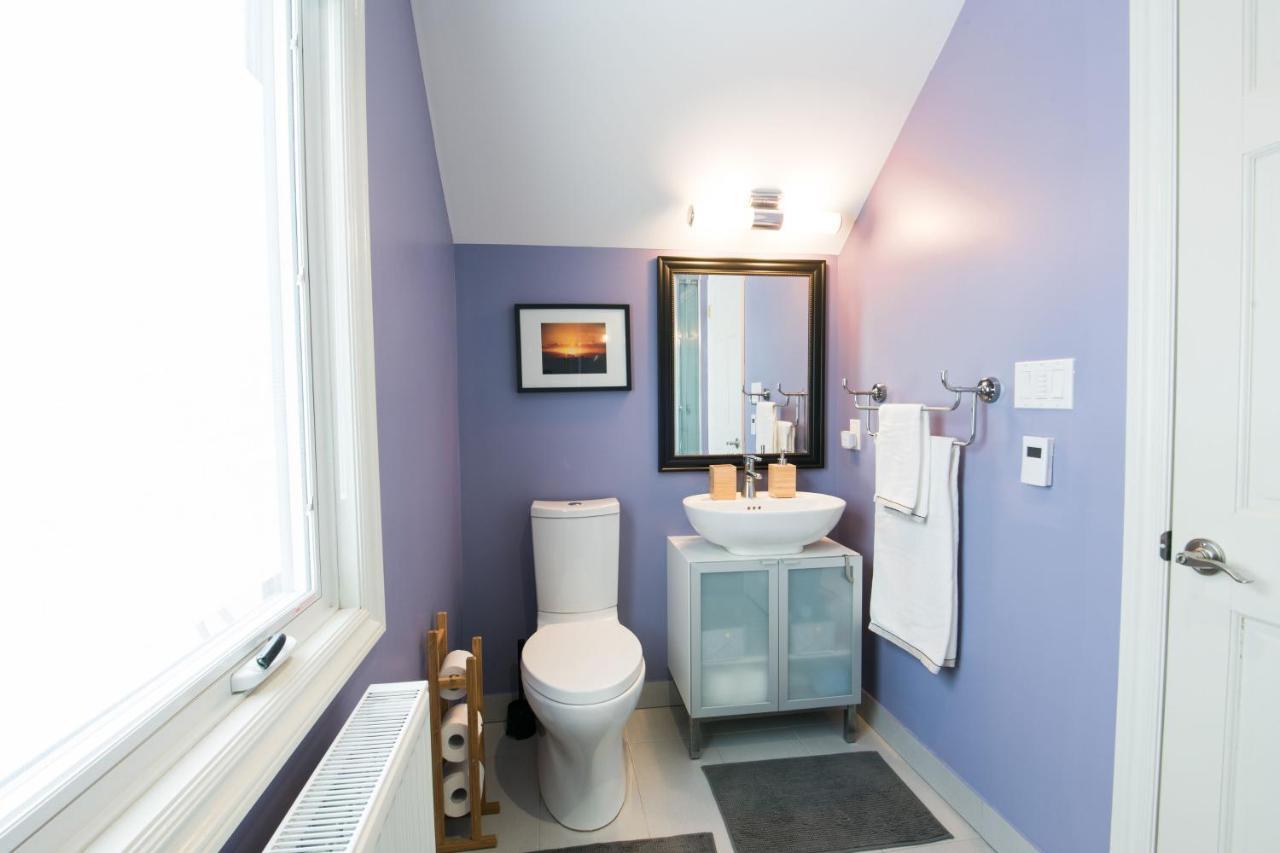 Private Room&Bath In Downtown Toronto! Exterior photo